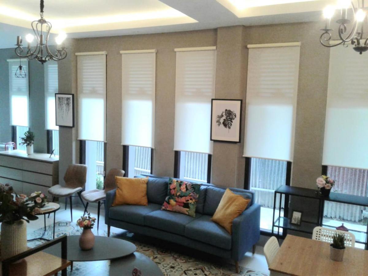 Sabi Guest House - Strategic Family -Married Couples Only- Hostel In Prawirotaman Yogyakarta Exterior photo